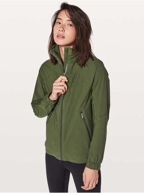 Lululemon Here To Move Jacket in Pesto